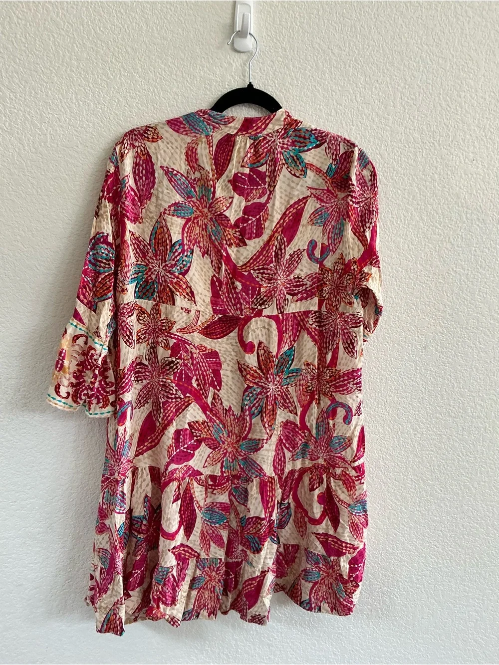 Boho Floral V-Neck Tiered Mini Dress in Red and Cream size large - Picture 5 of 6